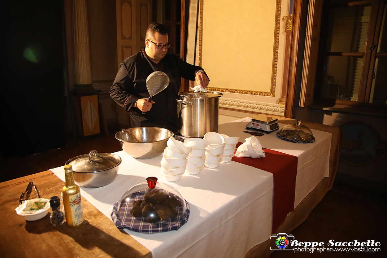 VBS_1155 - Fiera Nazionale del Tartufo e dei Santi 2022.jpg